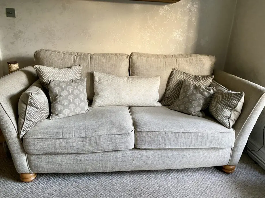 Oakland furniture - Gainsborough in Oatmeal x2