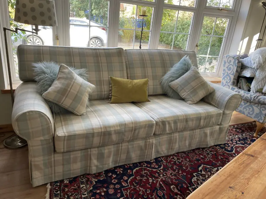 Lovely comfortable extra large sofa from MultiYork.