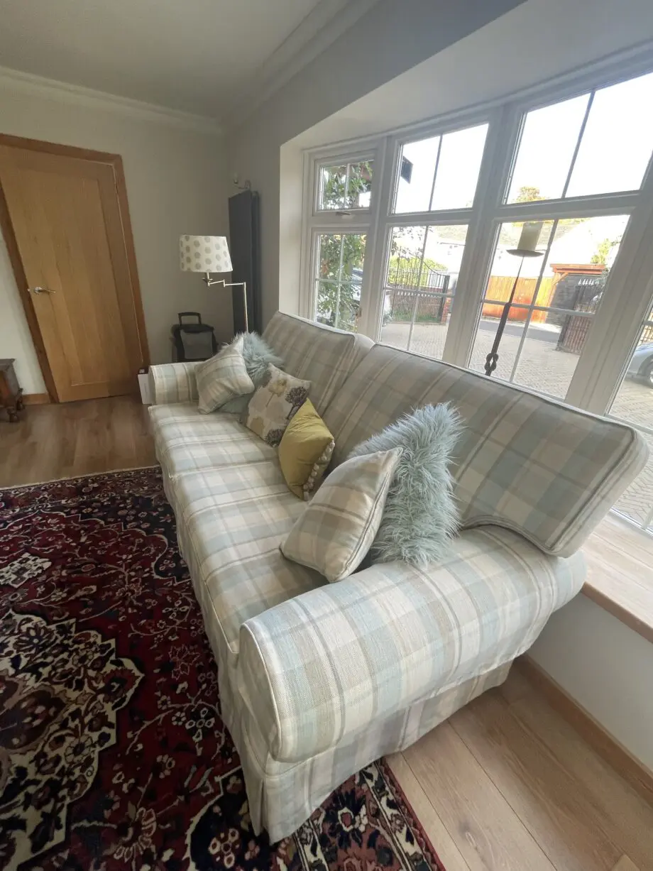 Lovely comfortable extra large sofa from MultiYork.