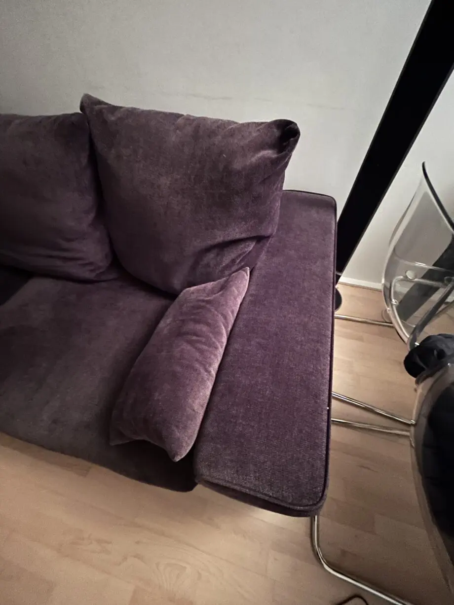Excellent solution for a large room - used but looks good and rare size and comfort