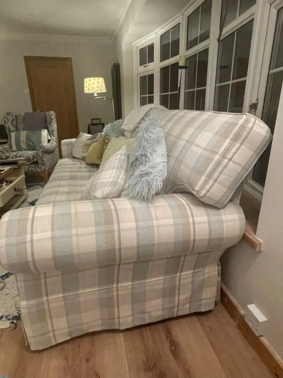 Lovely comfortable extra large sofa from MultiYork.