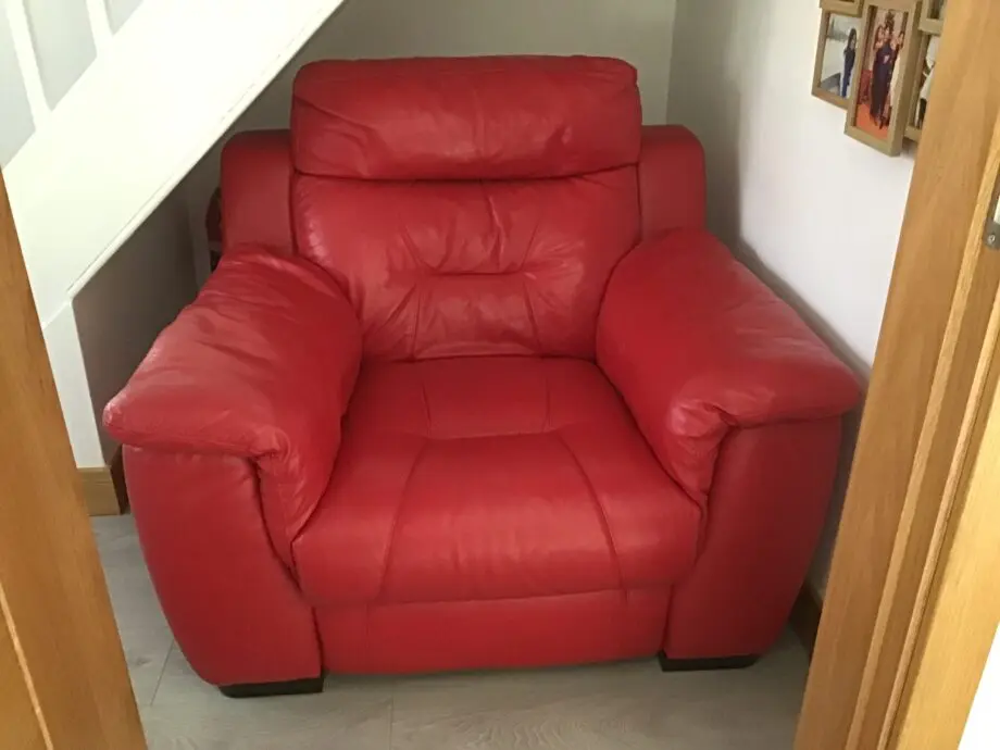 DFS red sofa set