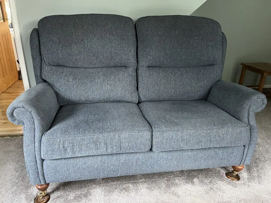 HSL Burrows Classic - Legged v2 Standard 2.5 Seater Sofa Pisa Ocean (Blue)