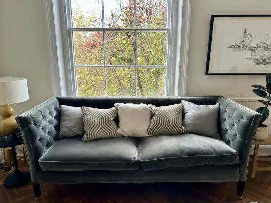 4-Seat Grey Velvet Sofa Modern Chesterfield RRP £3000+