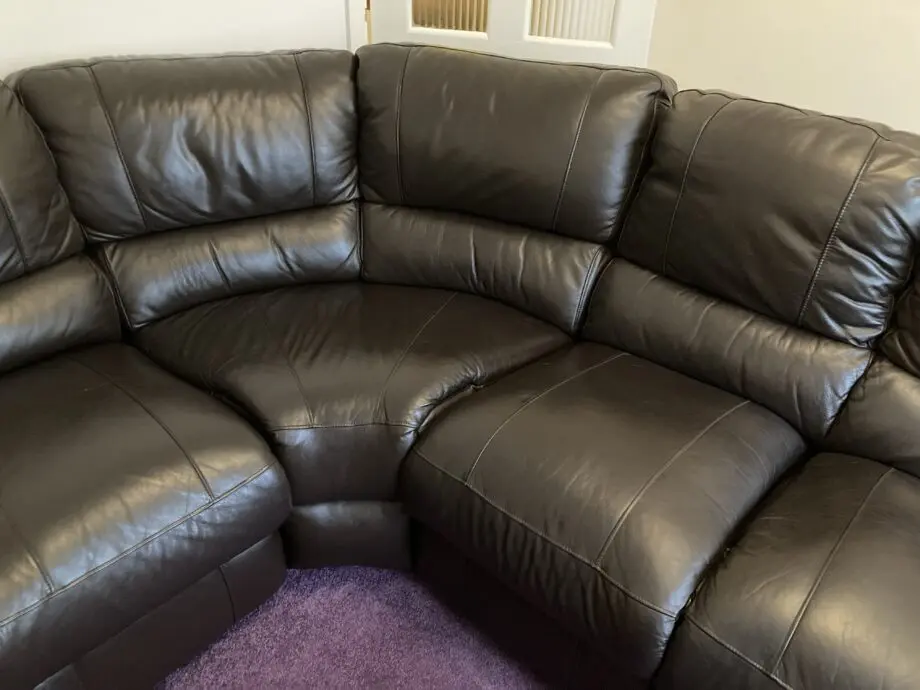 Beautiful and comfy dark brown leather corner sofa.