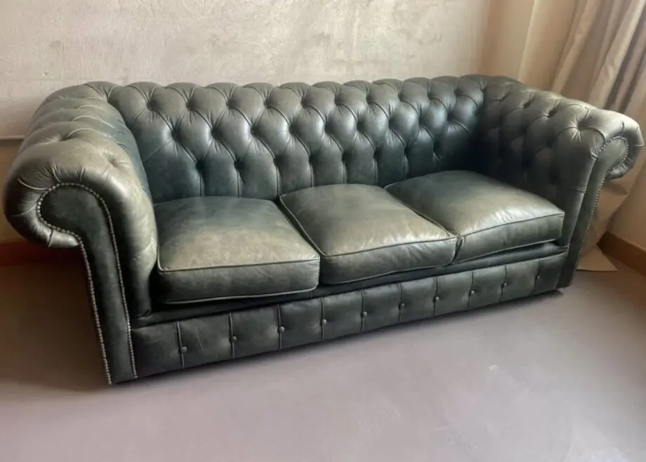 Old English Leather Vintage Style Chesterfield Sofa