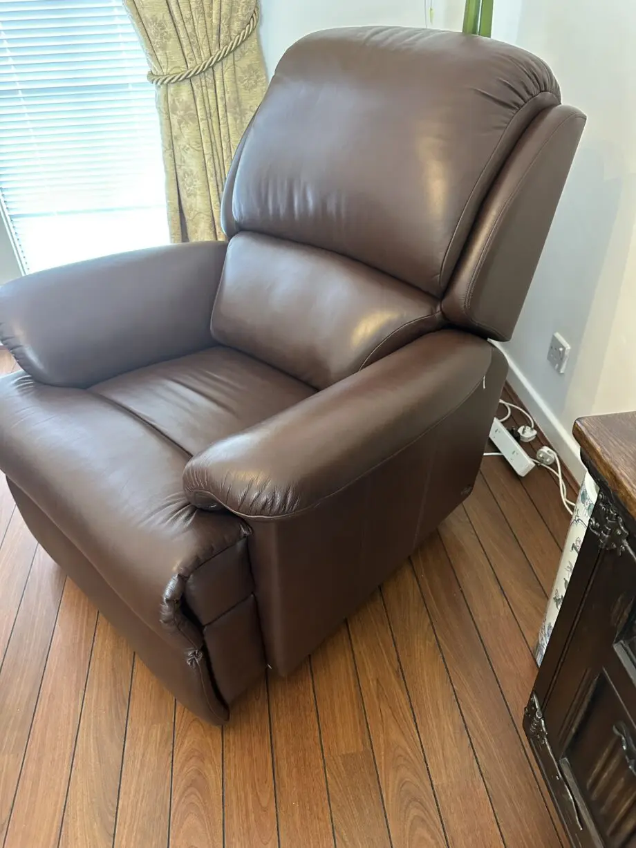 Sherborne riser electric recliner