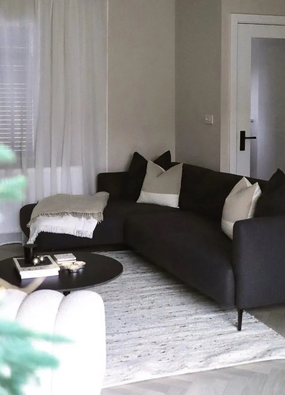 The BoConcept Modena Dark Grey LuxFelt L-Shaped Modular Chaise Sofa