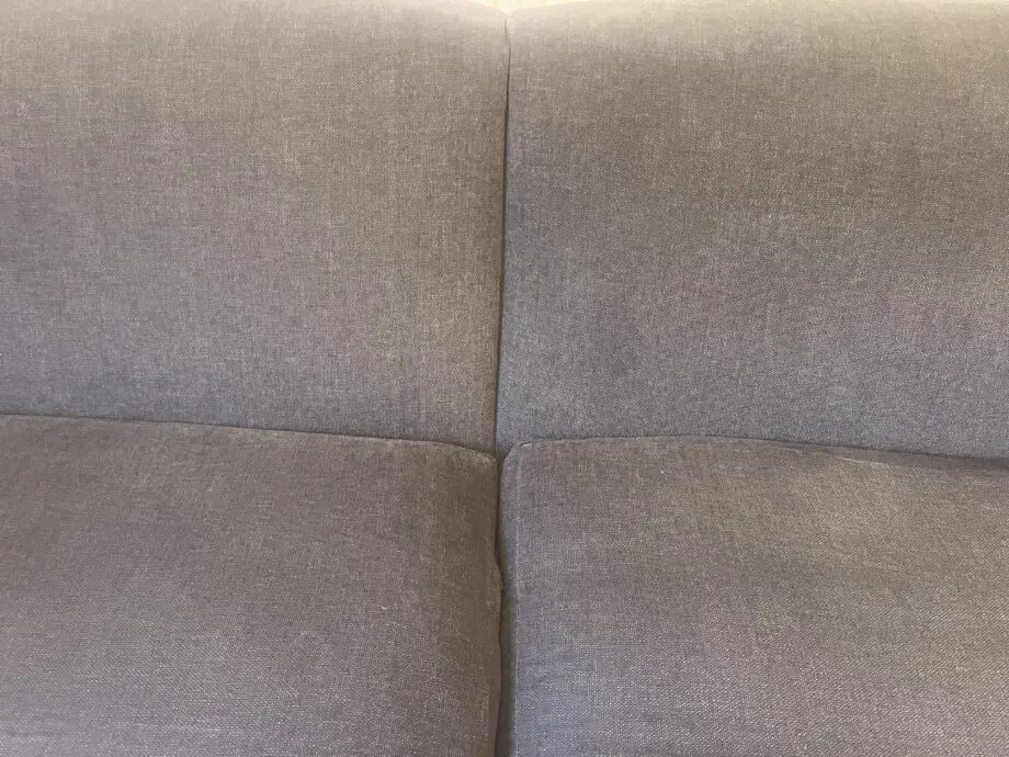 Bailey’s Home XL Loft Sofa in really good condition. Used in our main lounge but only for a few hours each evening. The build is first class and recovering quite straightforward. Only selling as we want a new look in the living room. Amazing value.