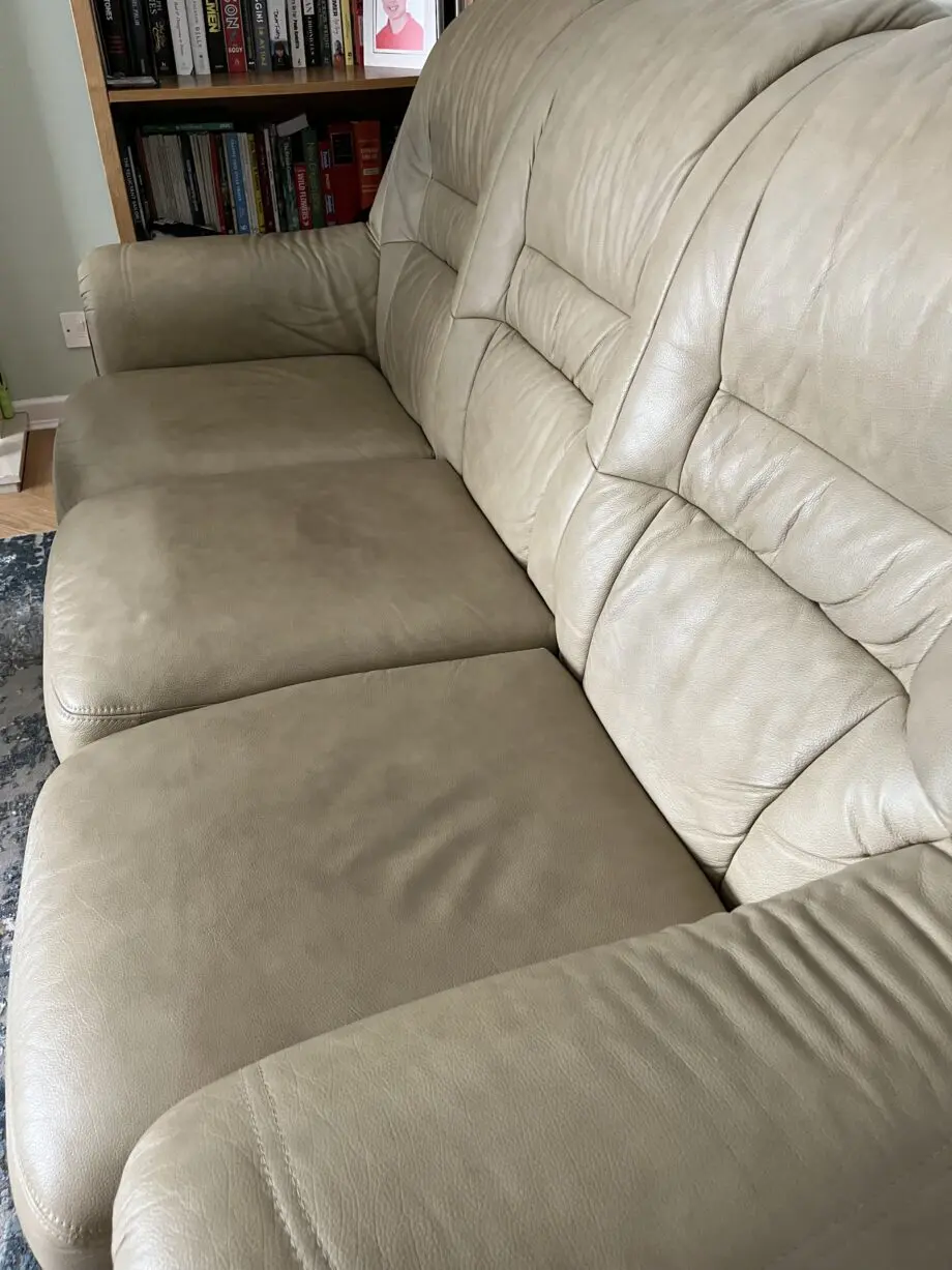 SCS Italian leather sofas in beige/oatmeal