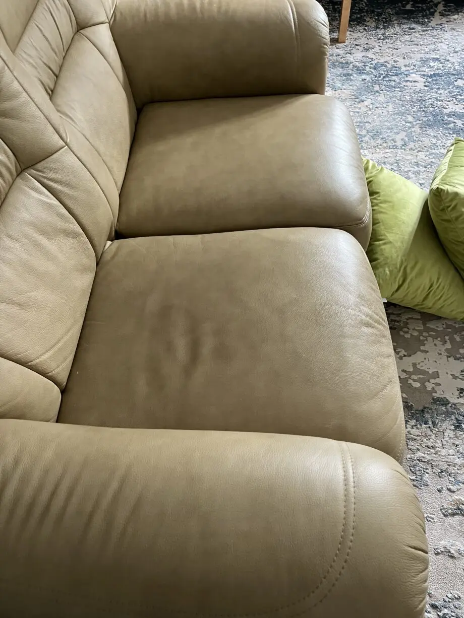 SCS Italian leather sofas in beige/oatmeal