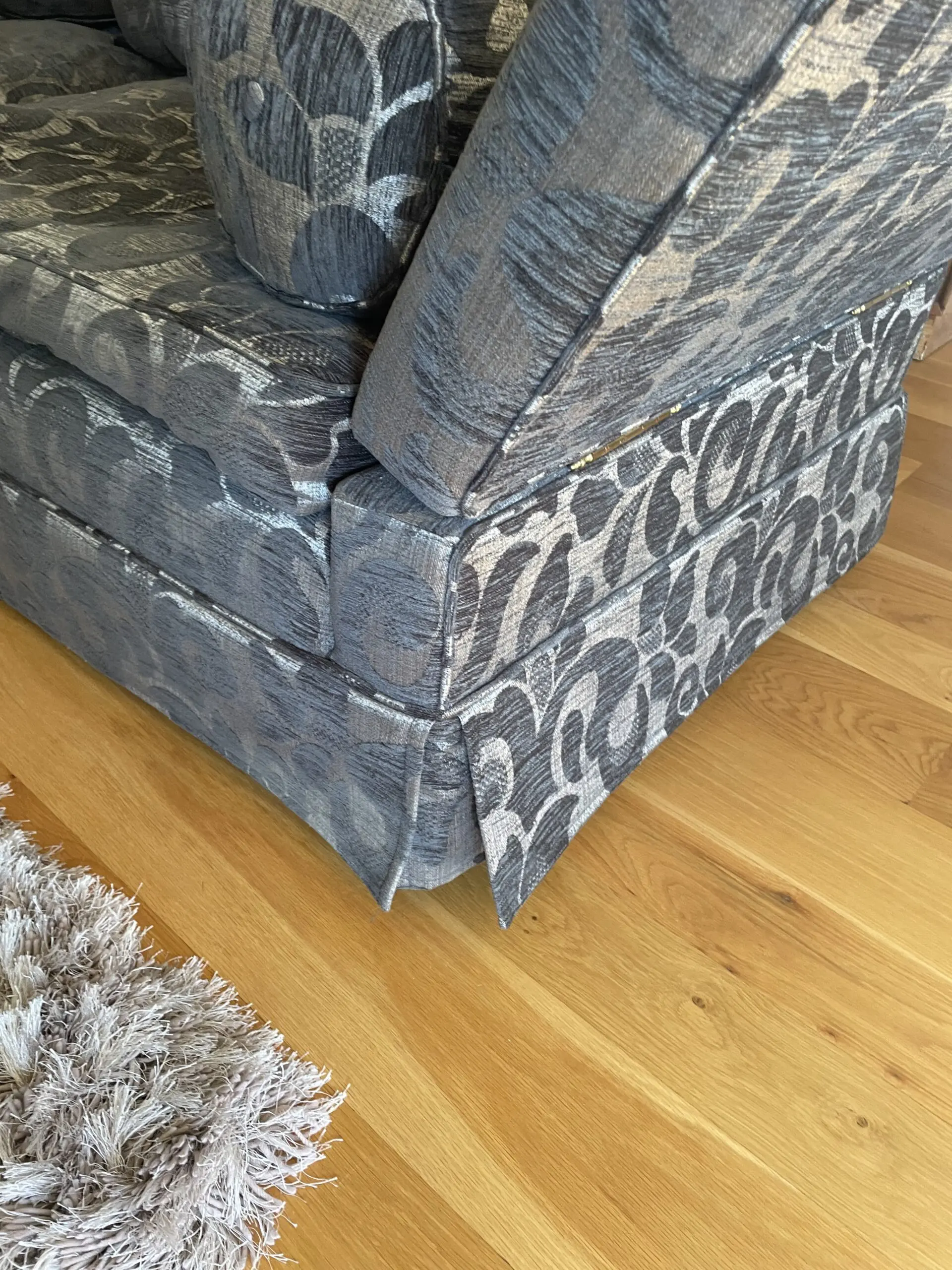 Barker and Stonehouse knole 3 piece settee