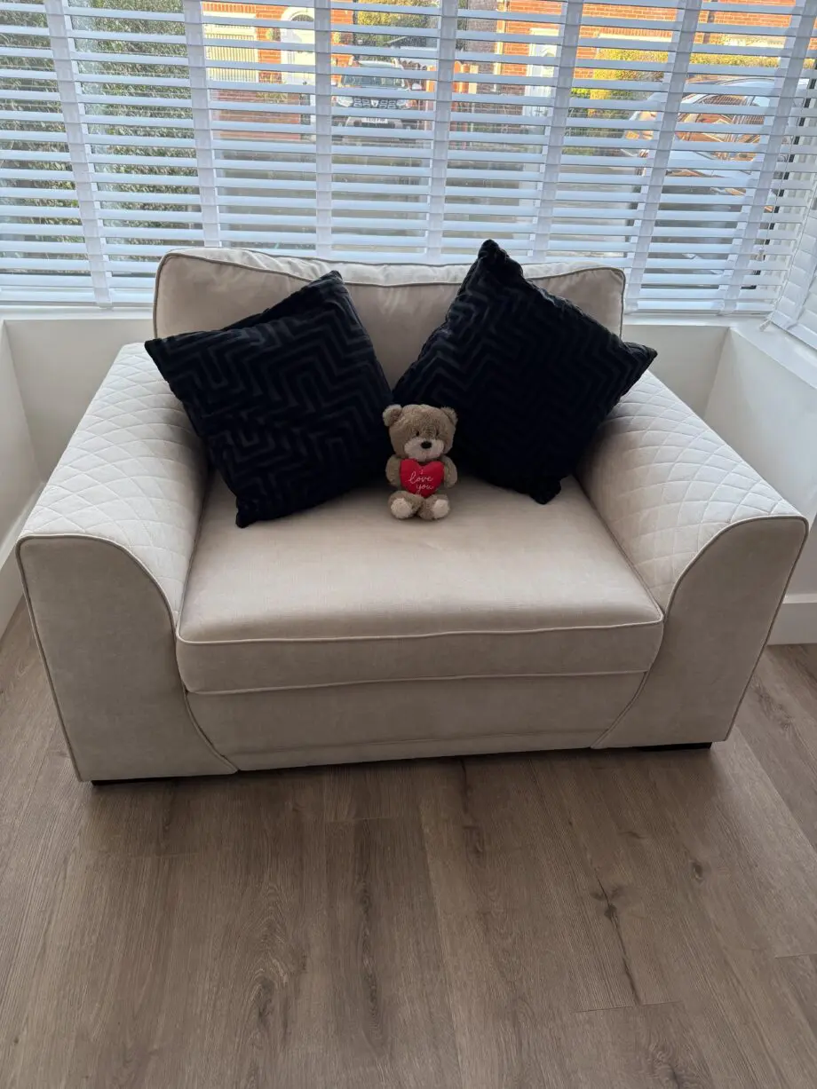 DFS Orka Cuddler Sofa