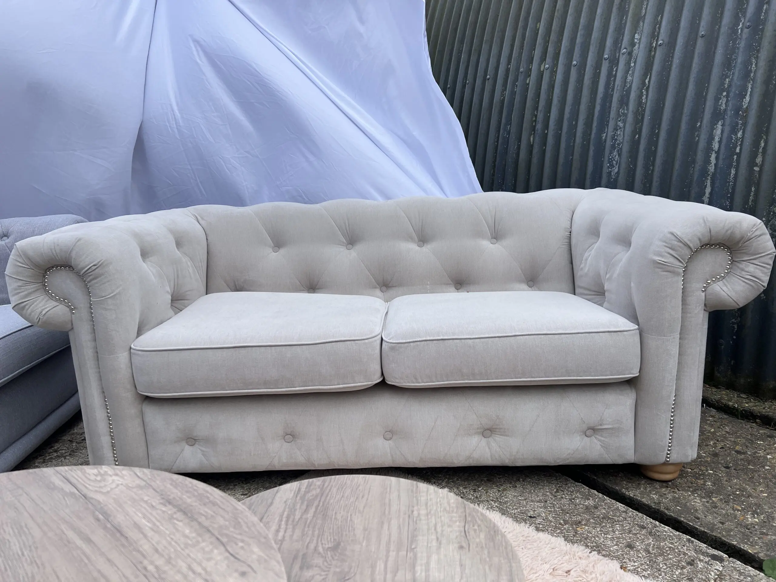 3+2 chesterfield sofas