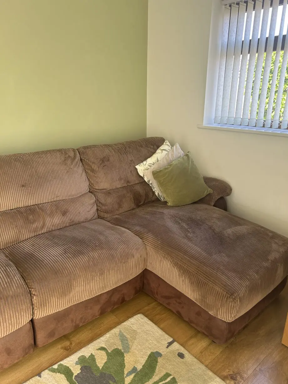 Harvey’s Arlington Settee