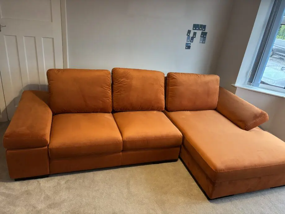 BRAND NEW SCS Savazza 4 Seater Corner Sofa in Ontano Orange Velvet