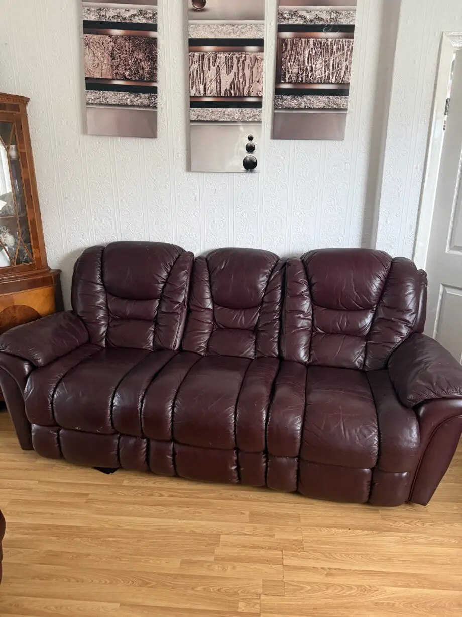 Burgundy three-piece leather set