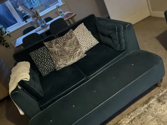 Cricket sofa teal with edging