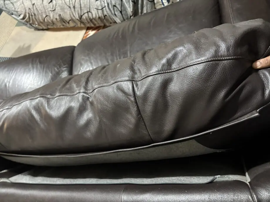 4 seater comfy sofa in good condition