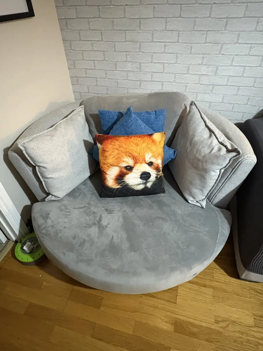 DFS Layla Large Swivel Chair