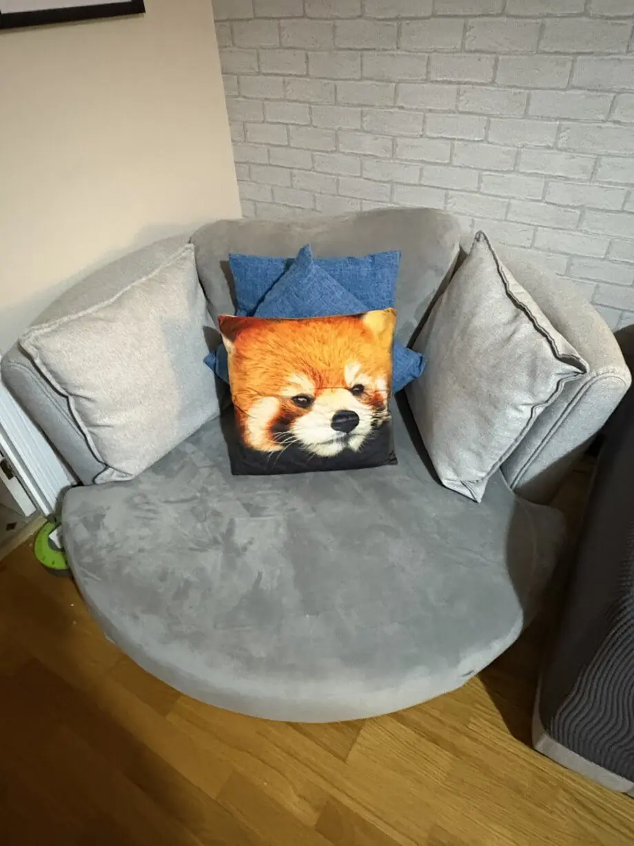 DFS Layla Large Swivel Chair