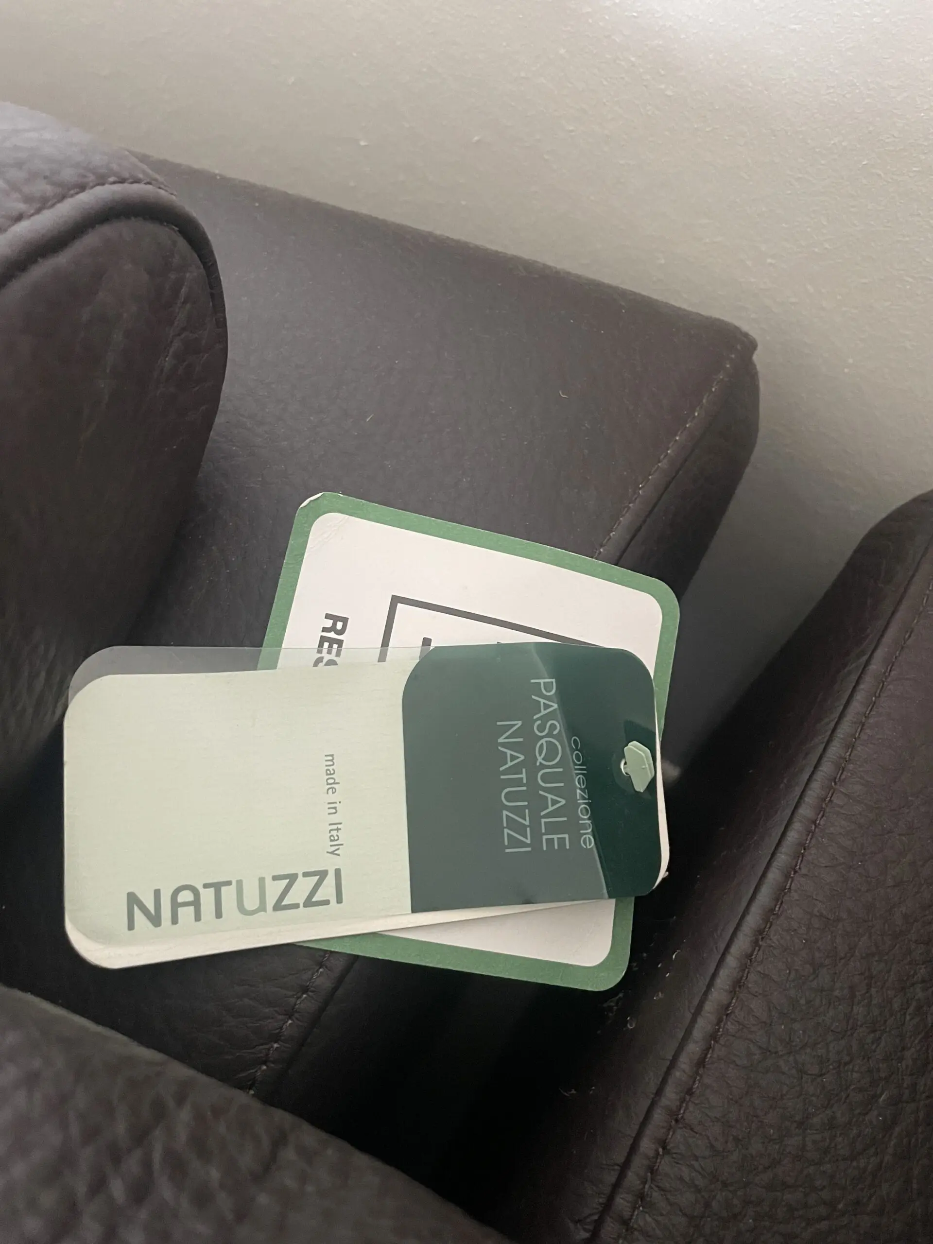 🛋️ Natuzzi brown leather Corner Sofa – Made in Italy
