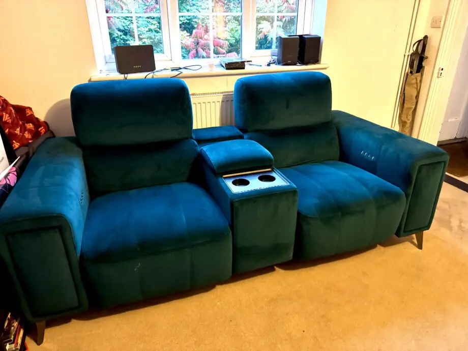 Showcase Express 2 Seat Cinema Power Recliner with Console