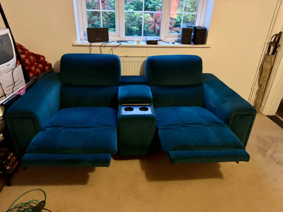 Showcase Express 2 Seat Cinema Power Recliner with Console
