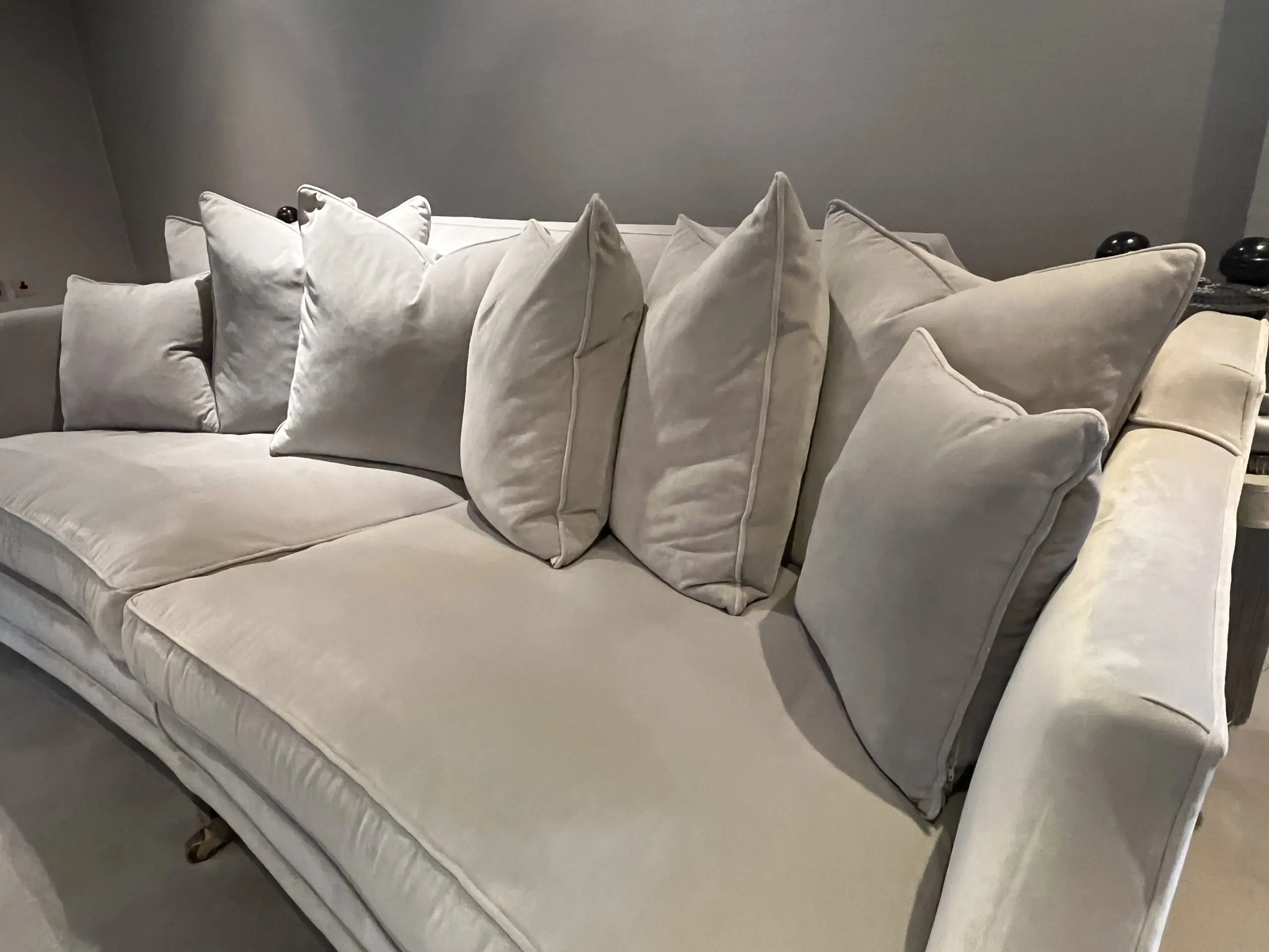 Duresta Hornblower 3 seater sofa in Grey