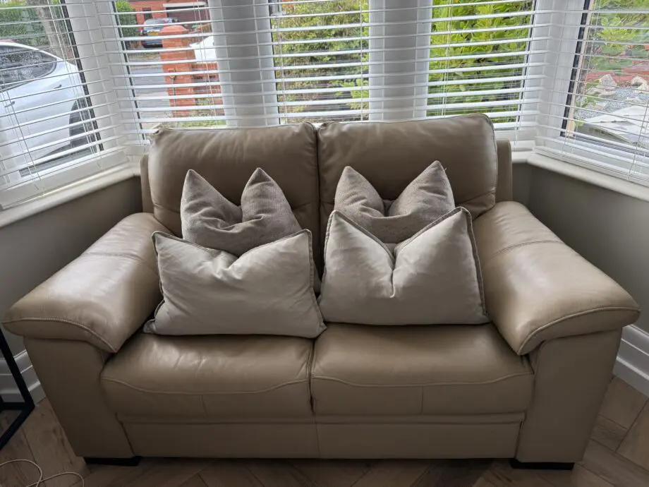 LANFORD SOFA IN TAUPE