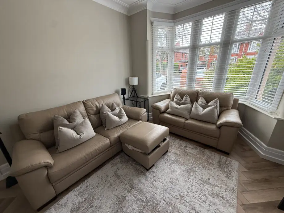 LANFORD SOFA IN TAUPE