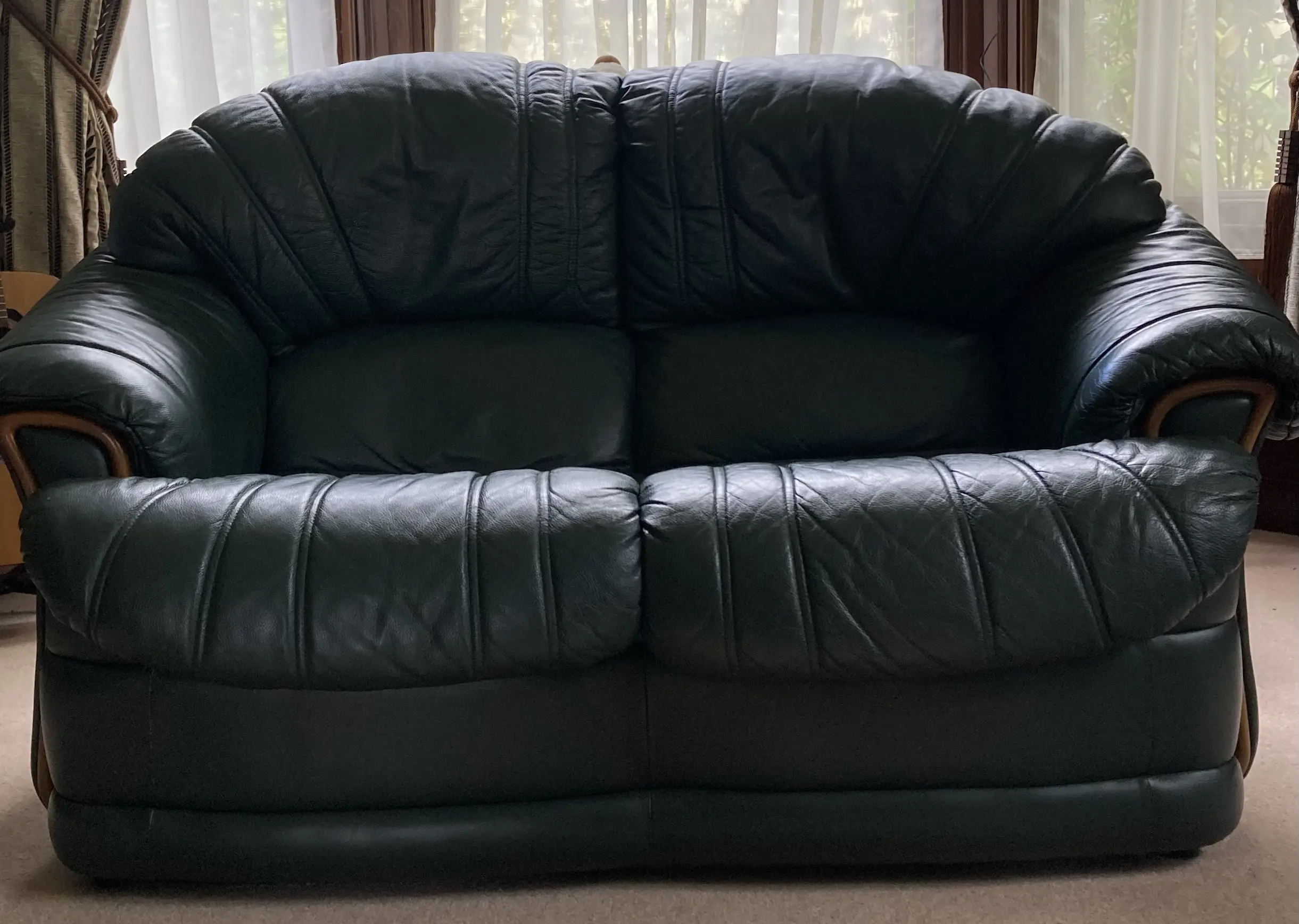 Pendragon High Quality Grain Leather sofa 3 Seater And 2 seater Suite