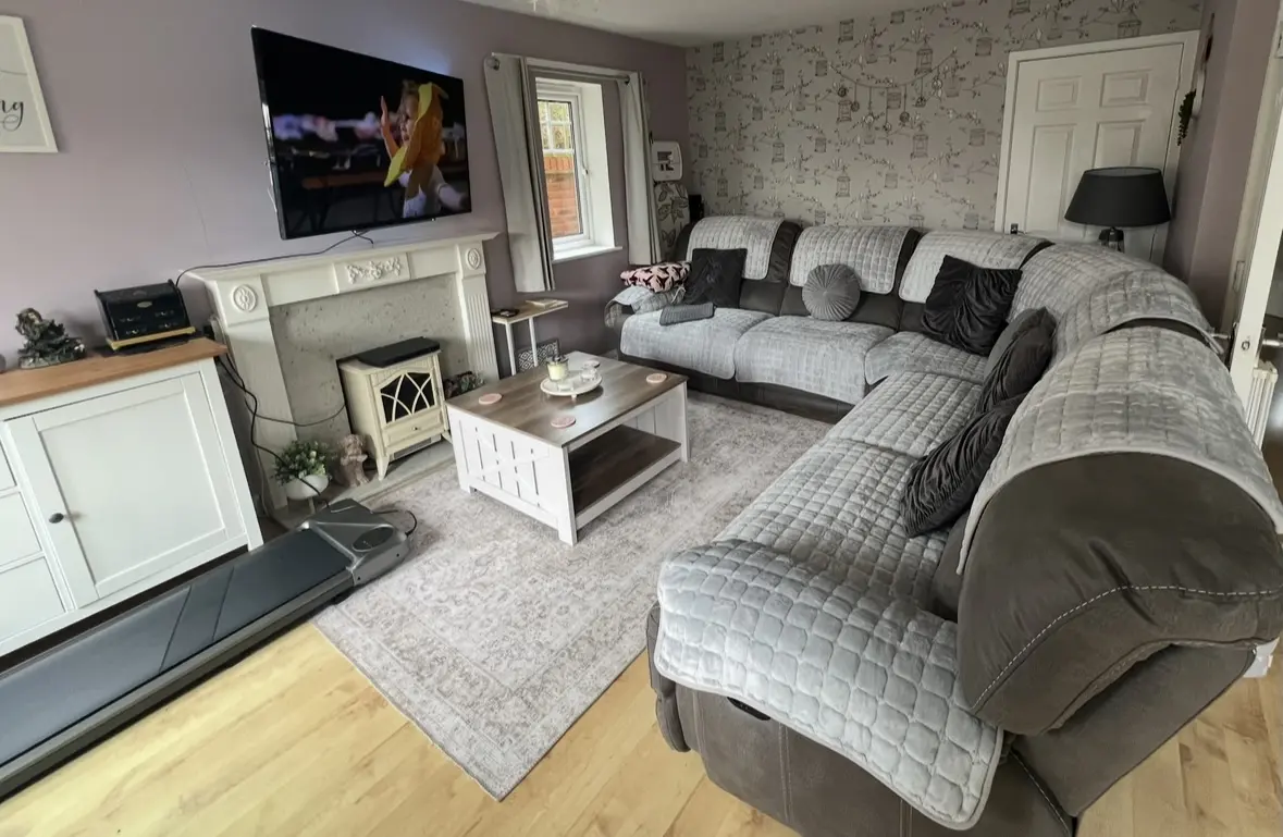 Harvey’s 5-7 seater recliner corner sofa