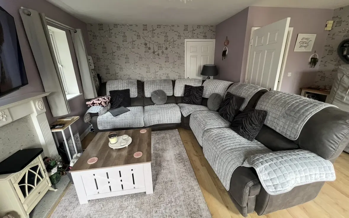 Harvey’s 5-7 seater recliner corner sofa