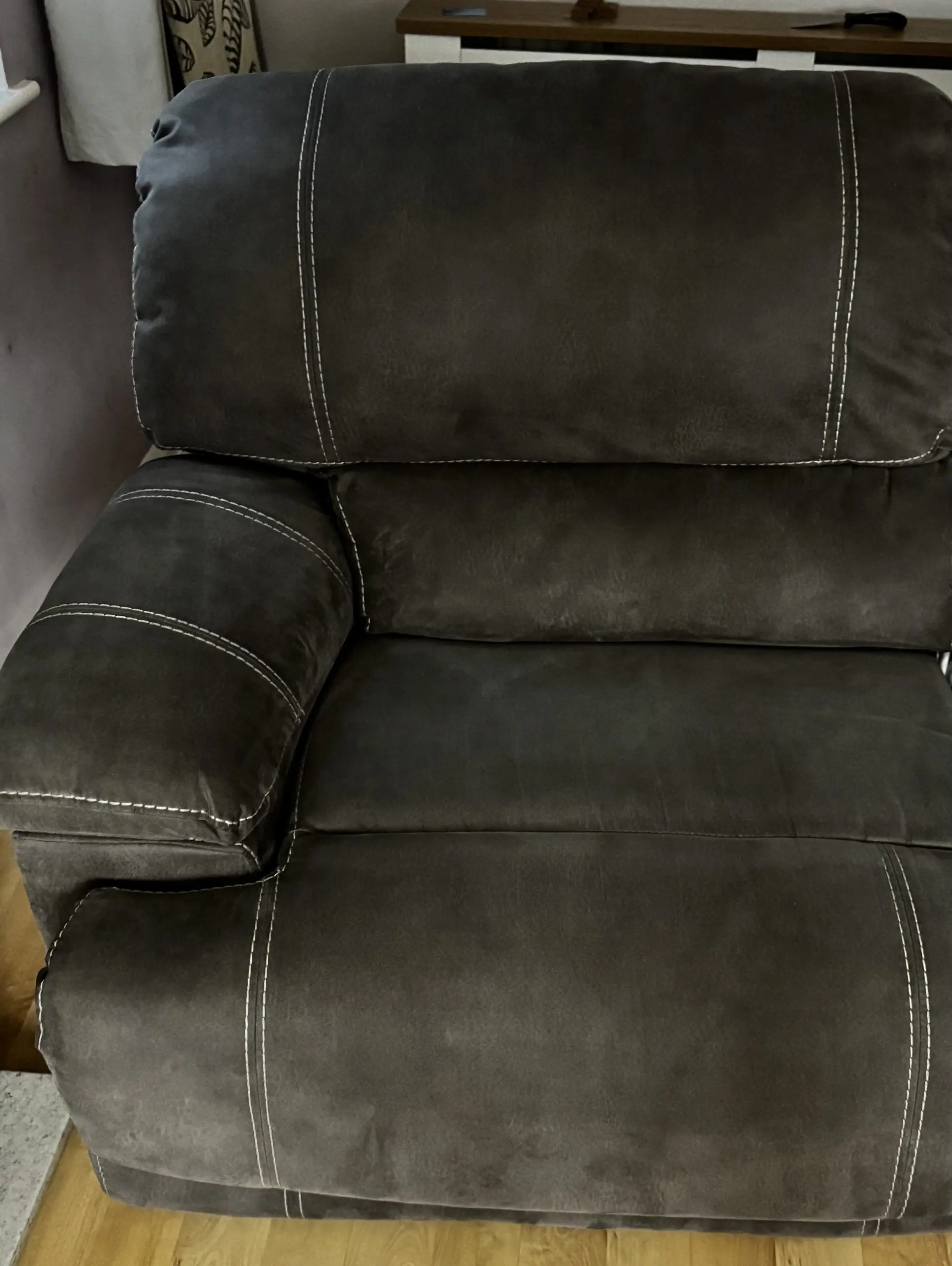 Harvey’s 5-7 seater recliner corner sofa