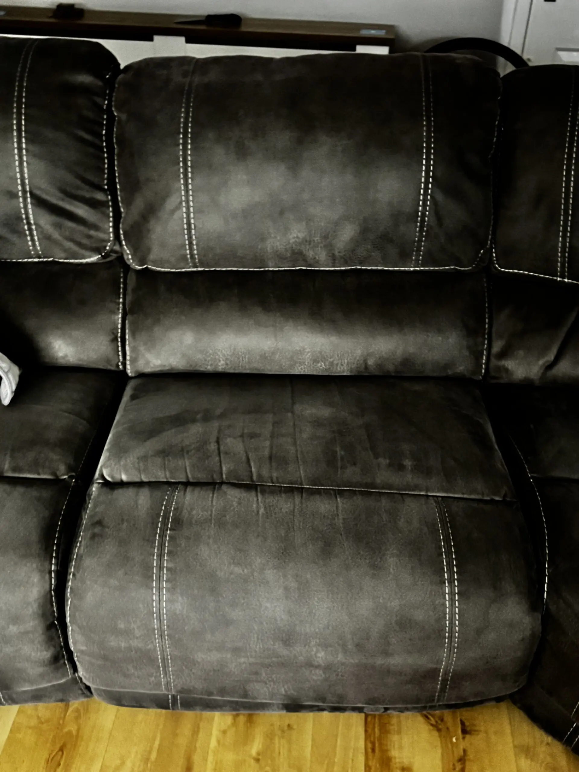 Harvey’s 5-7 seater recliner corner sofa