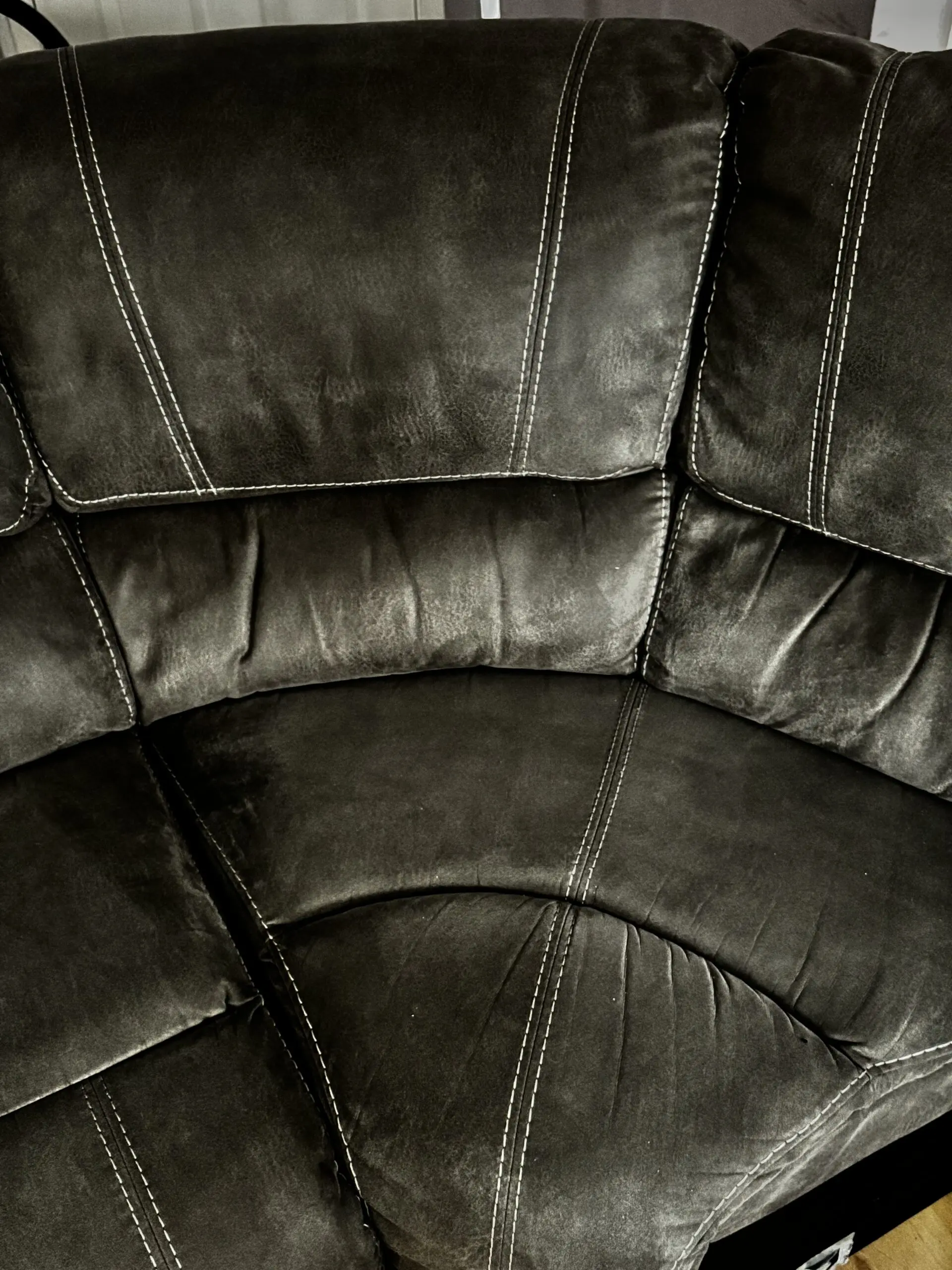 Harvey’s 5-7 seater recliner corner sofa