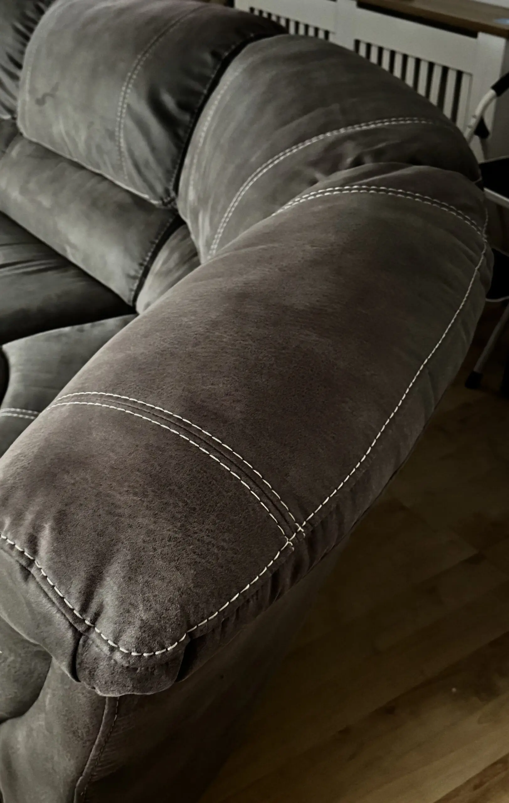 Harvey’s 5-7 seater recliner corner sofa