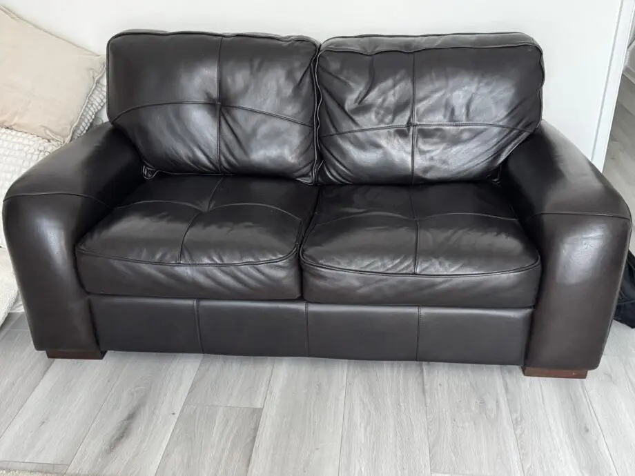 SCS LEATHER 2 SEATER SOFA