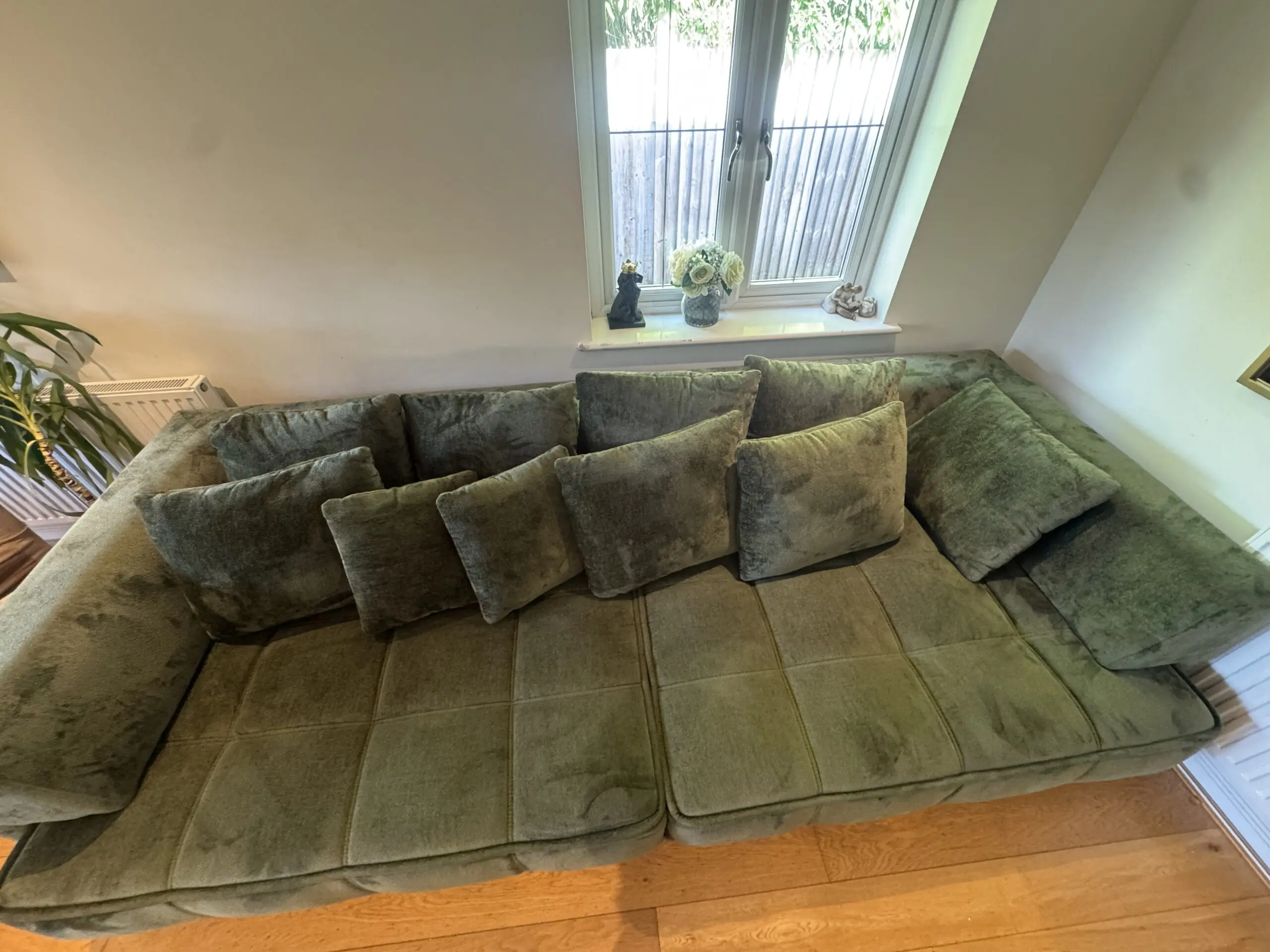 Tignes – Electric Seat Extension Sofa Olive