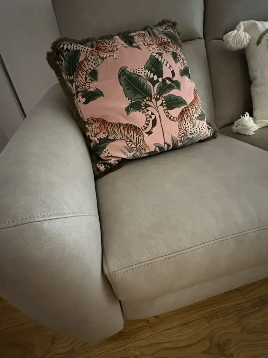 Oak furniture land recliner sofa as new condition