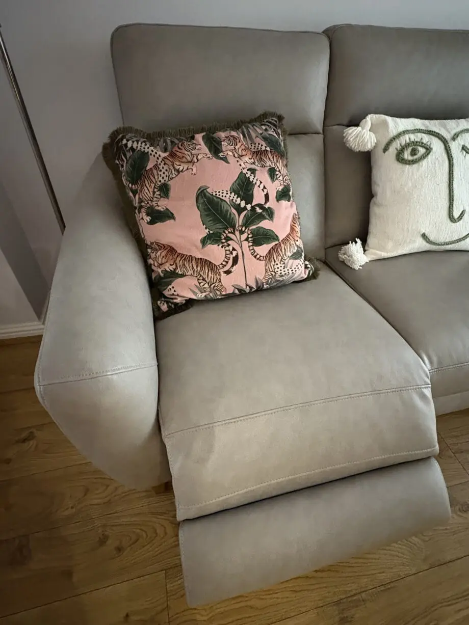 Oak furniture land recliner sofa as new condition