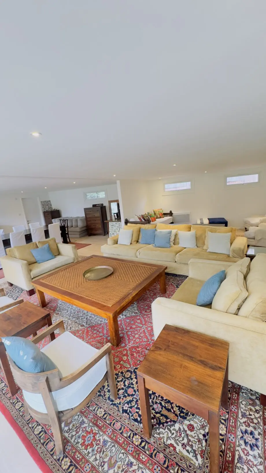 4 seater bespoke sofa