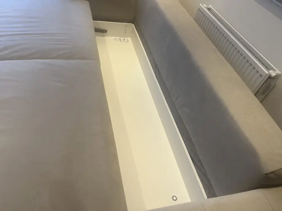 Sleep8 king size sofa bed