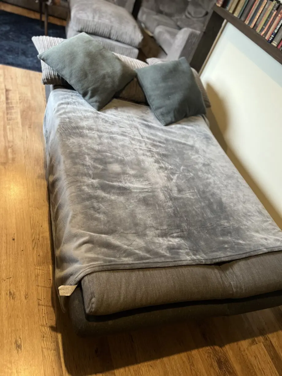 The Futon Company: 3 seater / Double futon sofa bed