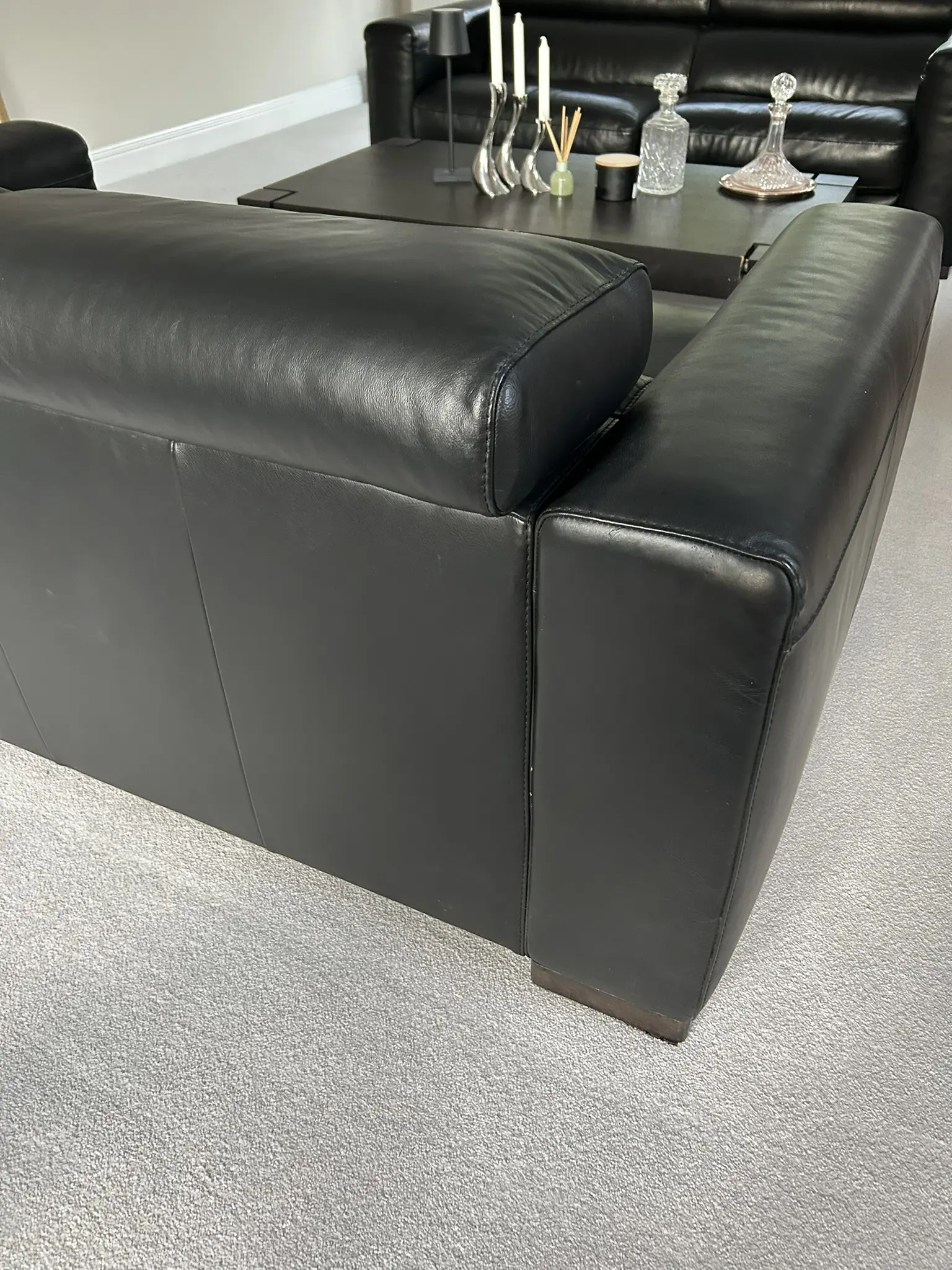 2 Genuine Natuzzi Black Leather Sofas – Excellent Condition