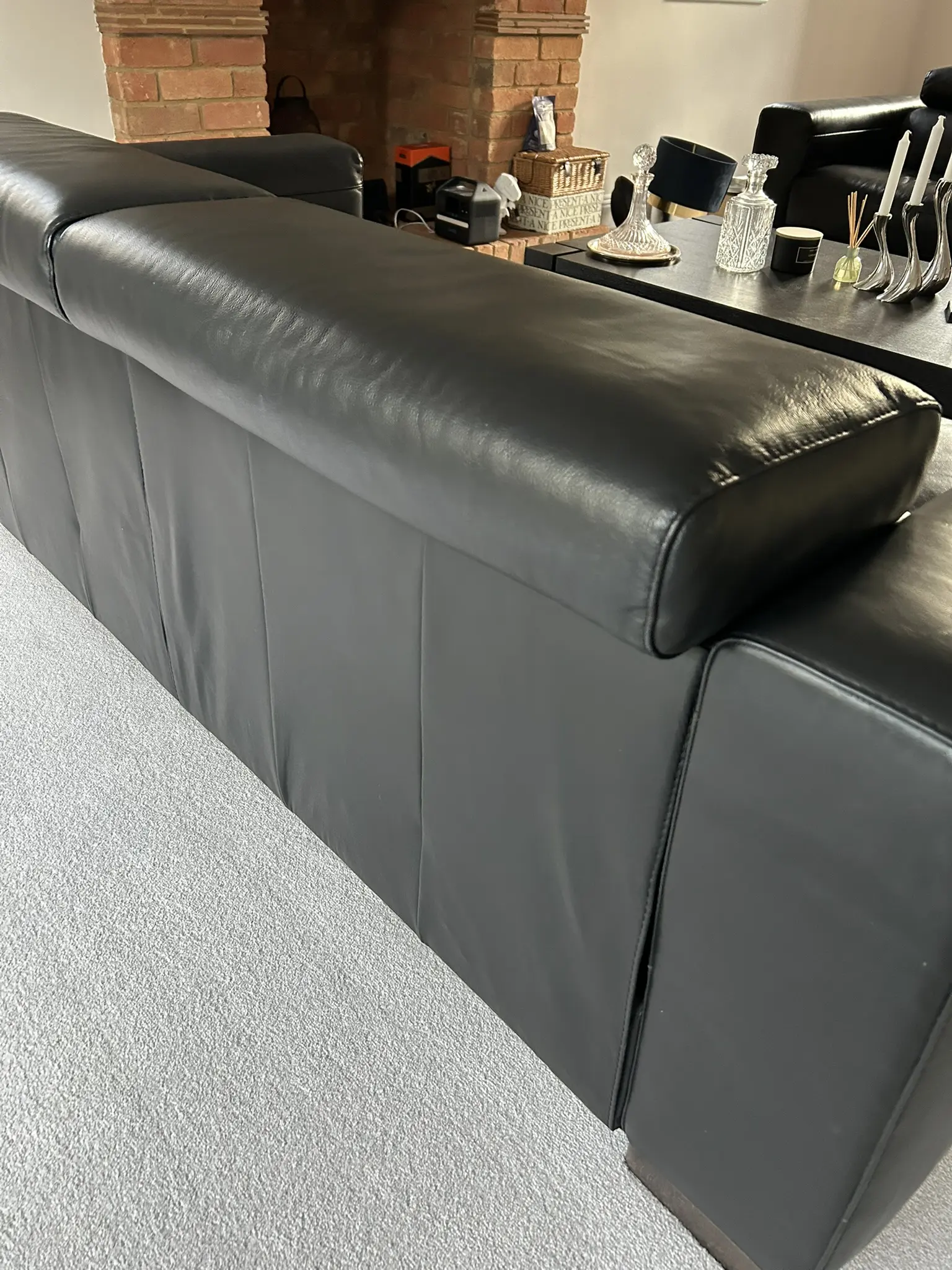 2 Genuine Natuzzi Black Leather Sofas – Excellent Condition
