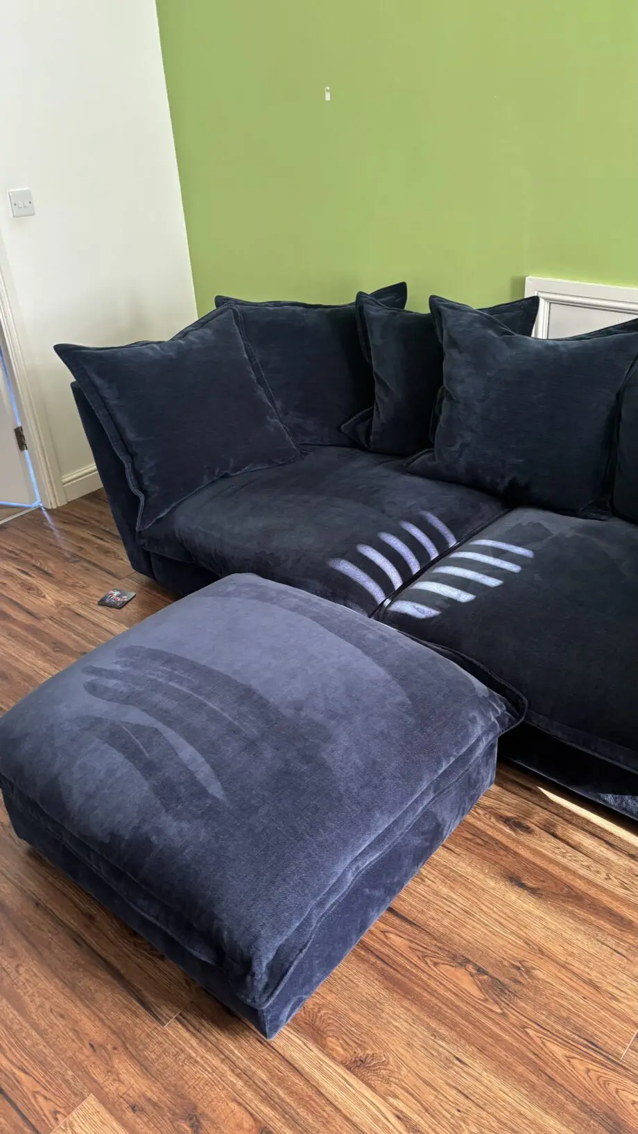 Housing Units - Comfy 4 seater Sofa & Pouffe - Great Condition