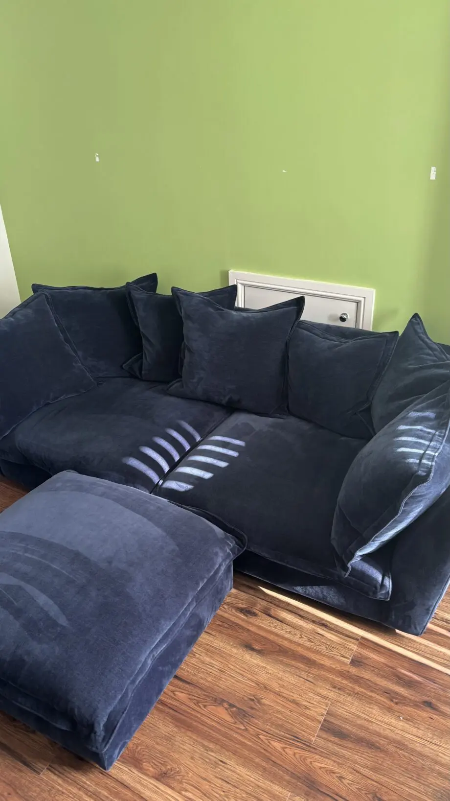 Housing Units - Comfy 4 seater Sofa & Pouffe - Great Condition