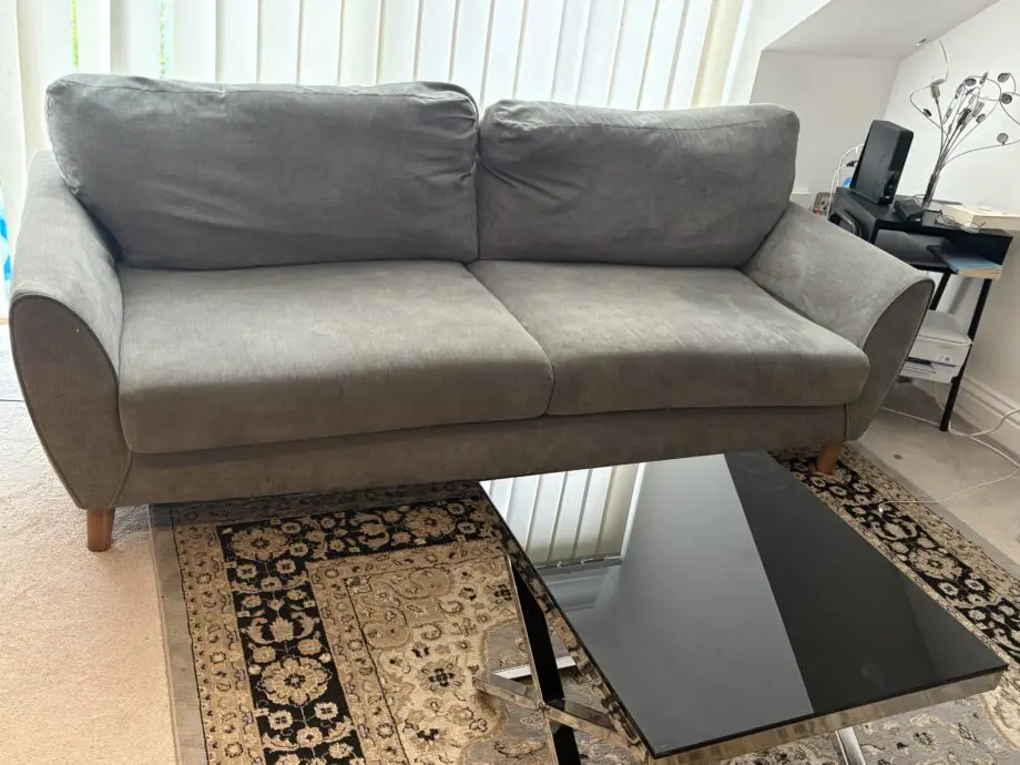 Beautiful 2 seater , 3 seater and 1 sofa seat